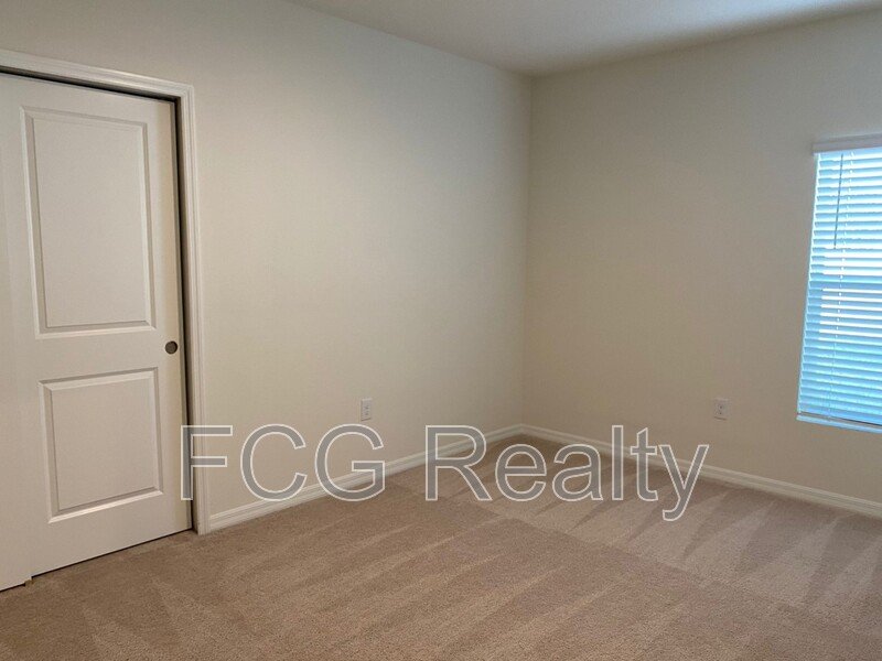 137 Hamlet loop property image