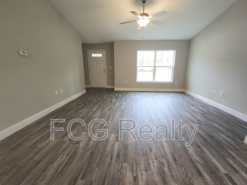 36 Hemlock radial cir property image