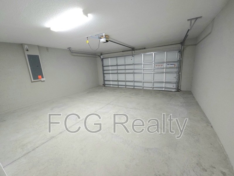 36 Hemlock radial cir property image