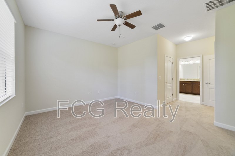 1215 Long Cove Loop property image