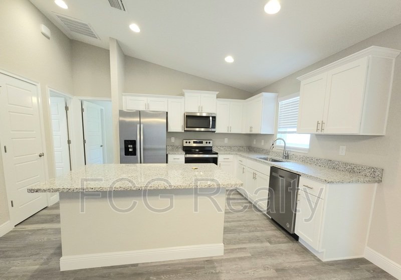 67 Olive Dr property image