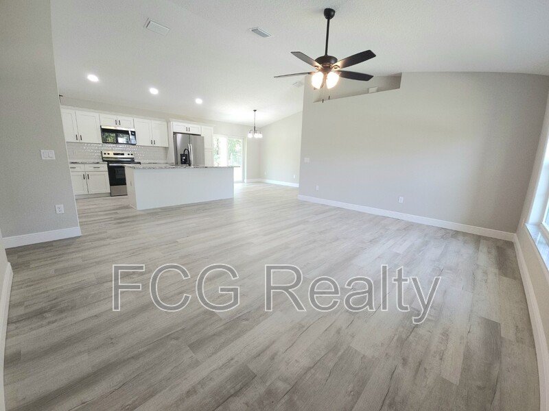 3328 W Naegelia Pl property image