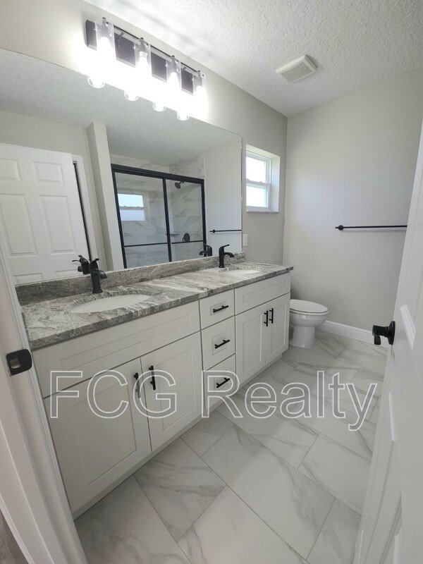 3328 W Naegelia Pl property image