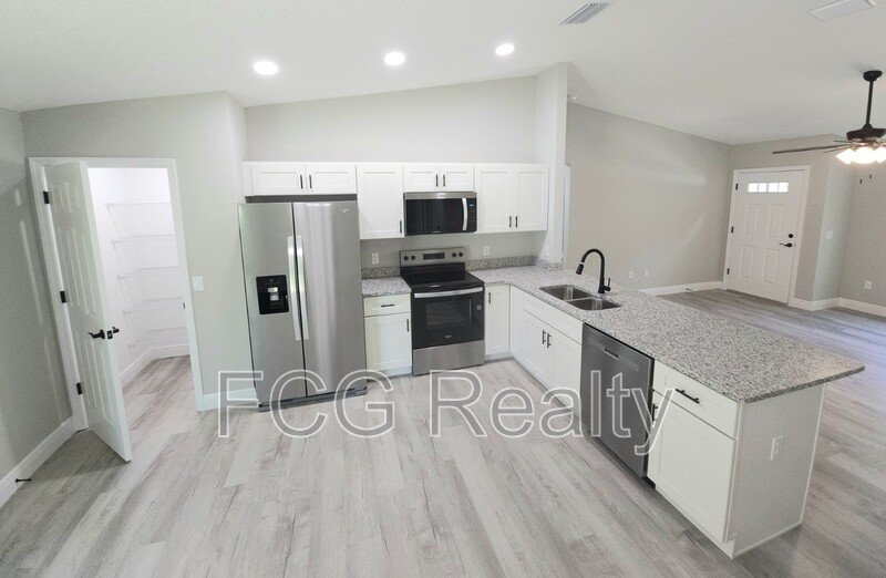 3470 W Marshal Pl property image