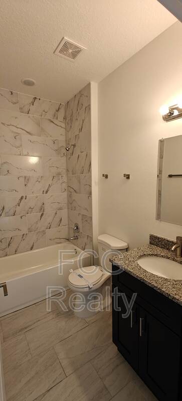 9451 N Emellia Ave property image