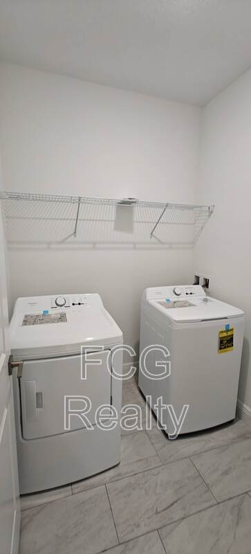 9451 N Emellia Ave property image