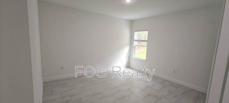 9451 N Emellia Ave property image