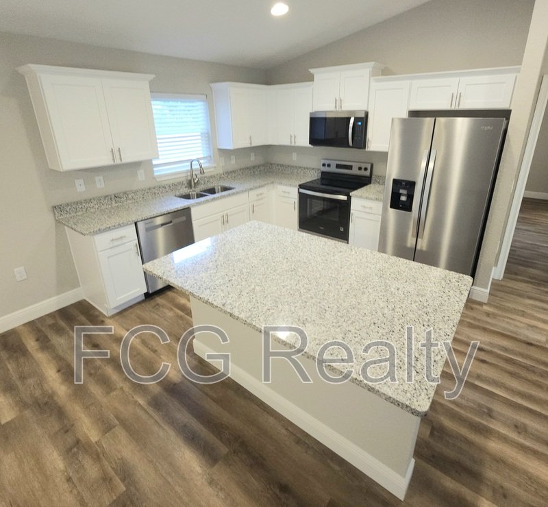 8810 N Malibu Rd property image