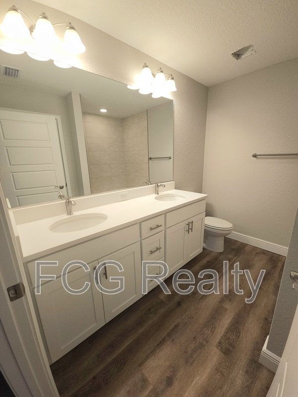 8810 N Malibu Rd property image