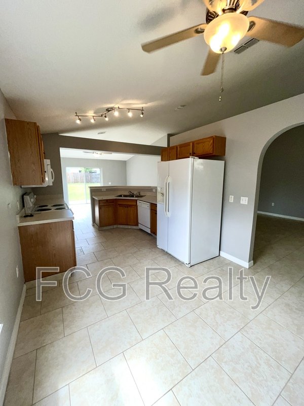 5819 Windridge Dr property image