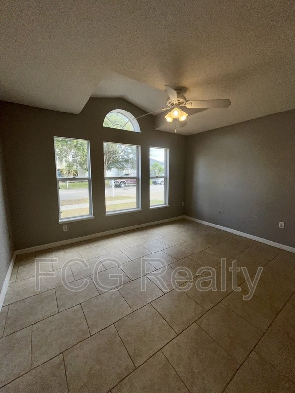 5819 Windridge Dr property image