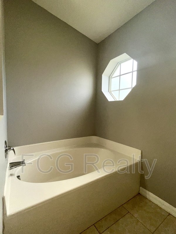 5819 Windridge Dr property image