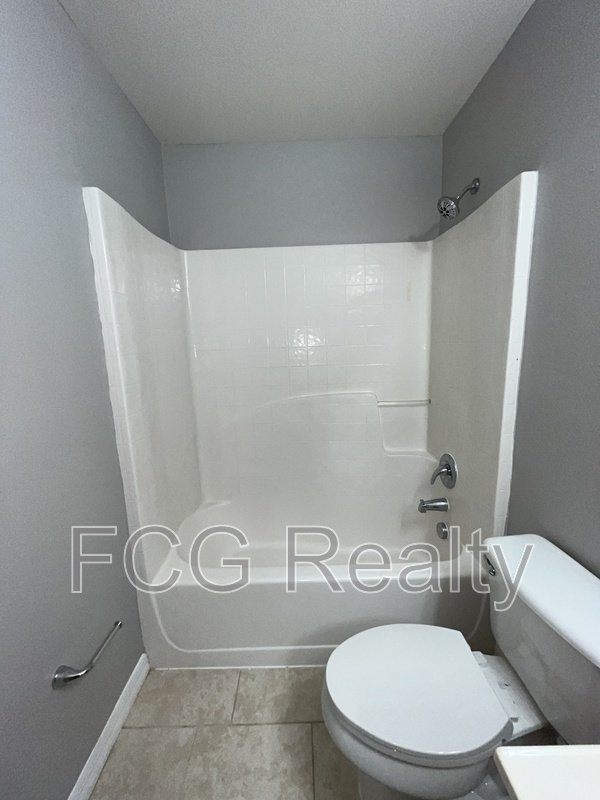 5819 Windridge Dr property image