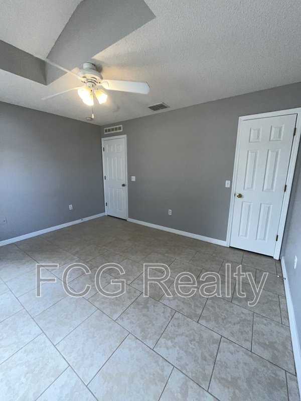 5819 Windridge Dr property image