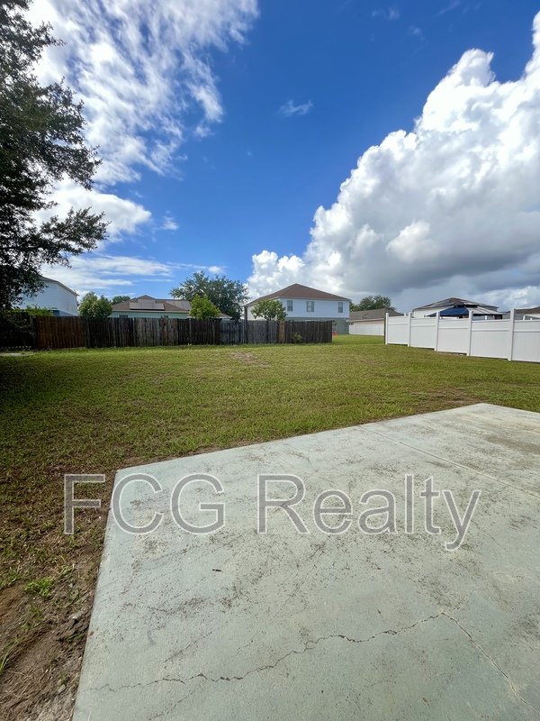 5819 Windridge Dr property image