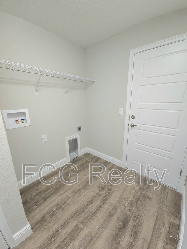 9115 N Sandree Dr property image