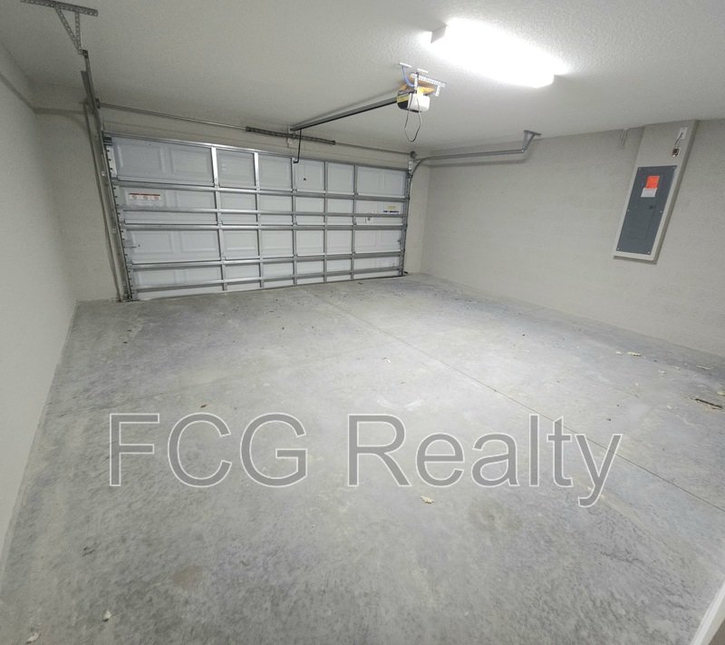 9115 N Sandree Dr property image