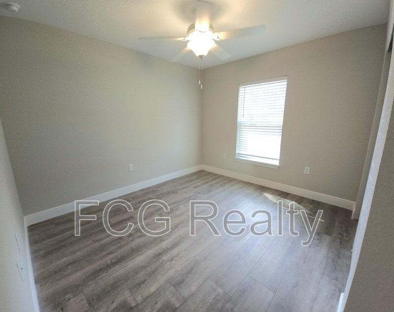 9115 N Sandree Dr property image