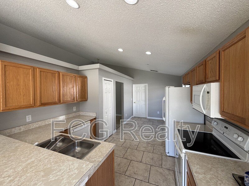 715 Piermont Dr, Davenport FL 33897 property image