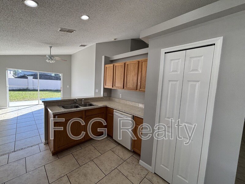 715 Piermont Dr, Davenport FL 33897 property image