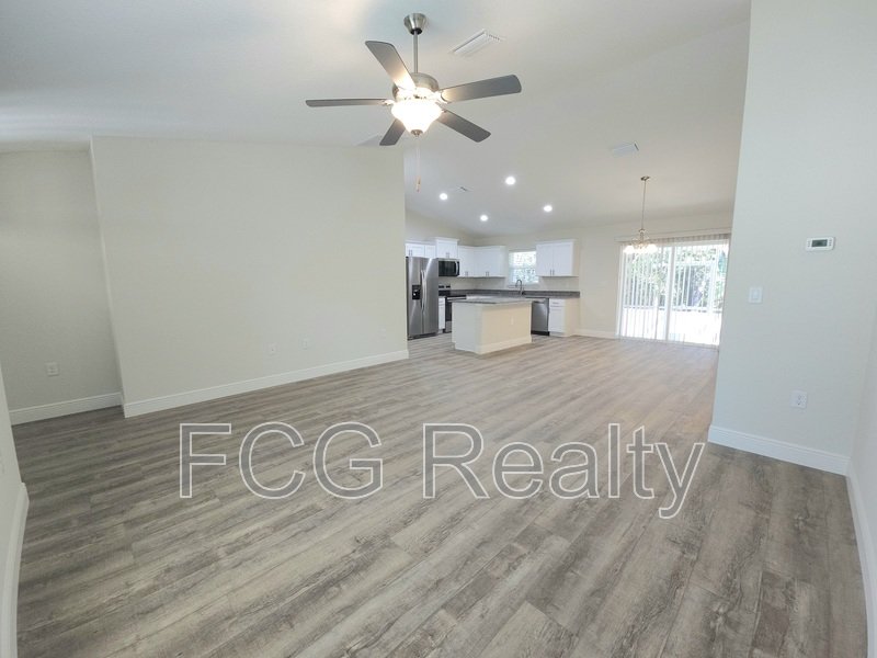 10663 N Adler Dr property image