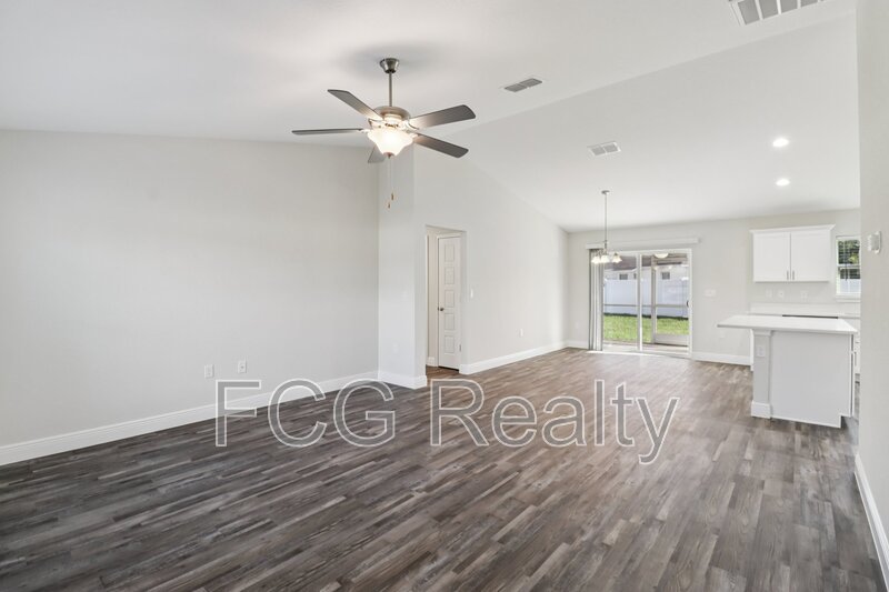 7299 Hemlock Rd property image