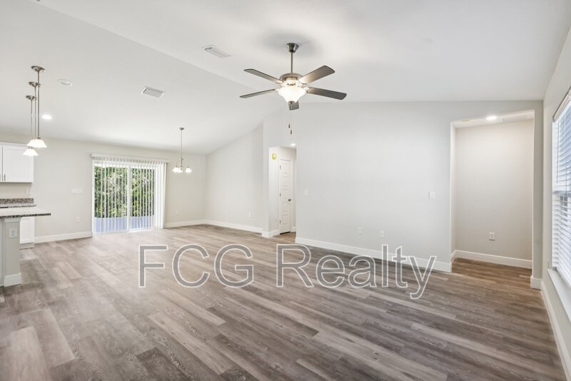 10675 N Adler Dr property image