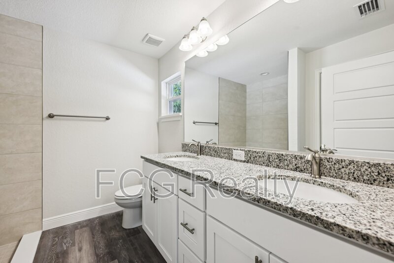 10675 N Adler Dr property image