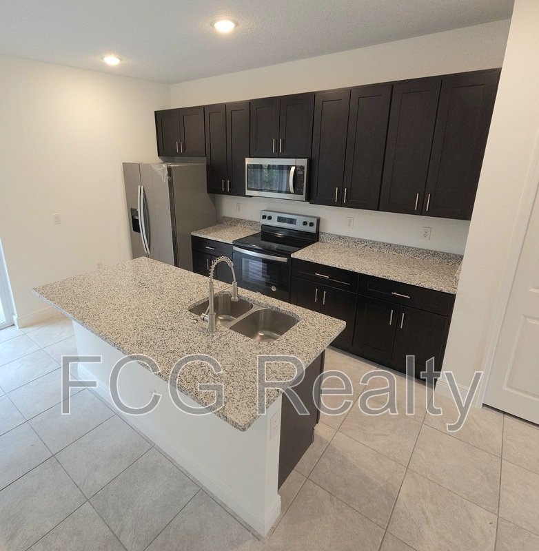 10616 N Didiscus Dr property image