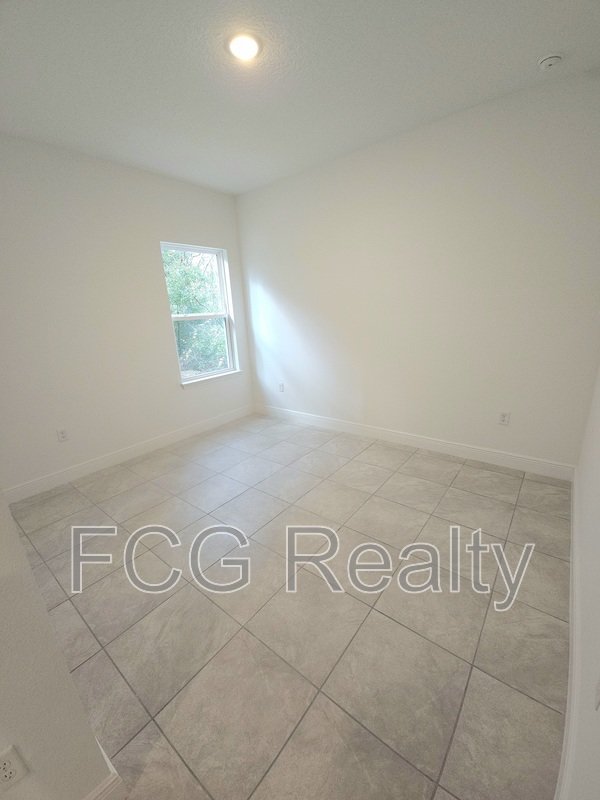 10616 N Didiscus Dr property image