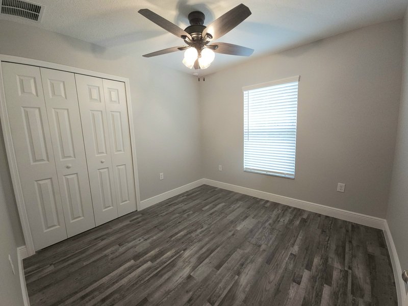 8027 N Independence Way property image