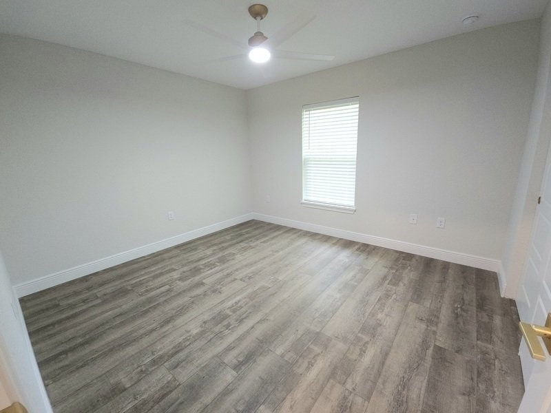 9547 N Sandree Dr property image