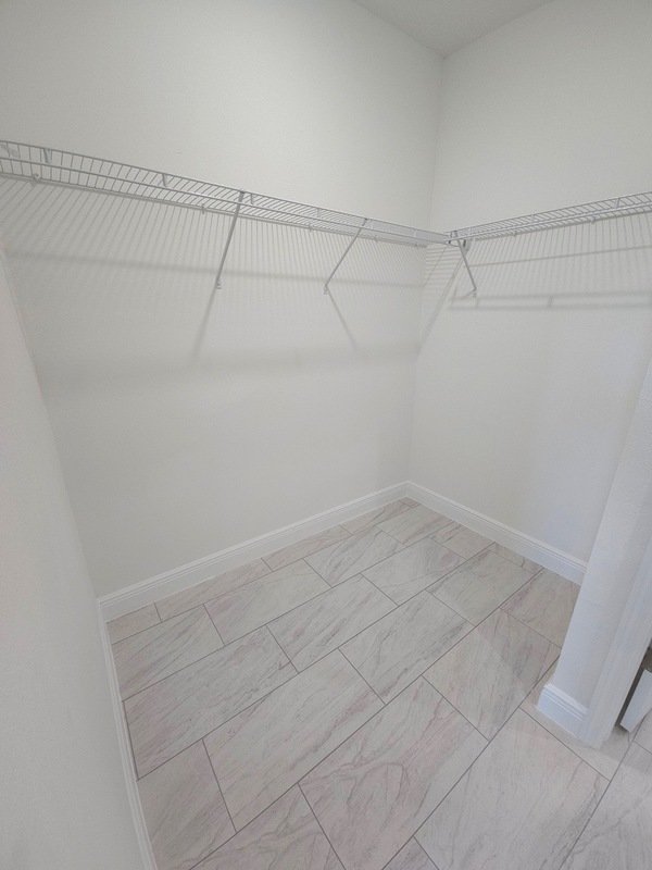 9841 N Sistine ter property image