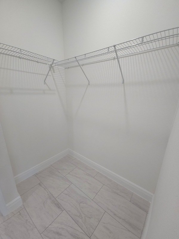 9841 N Sistine ter property image