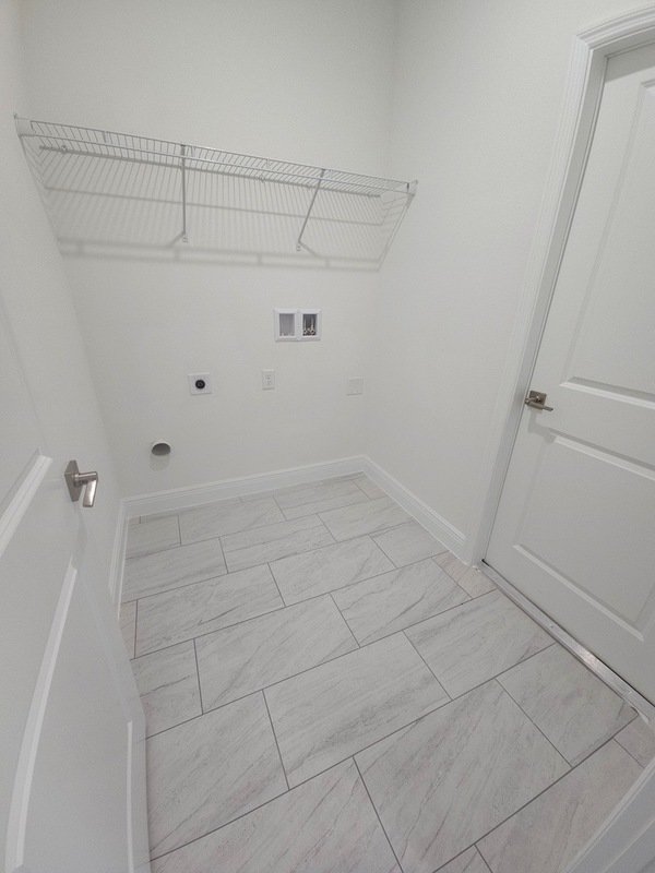 9841 N Sistine ter property image