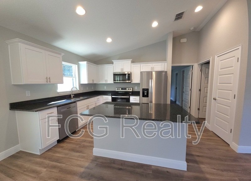 10 Pine Circle Way property image