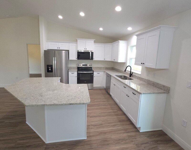 742 W Deacon pl property image