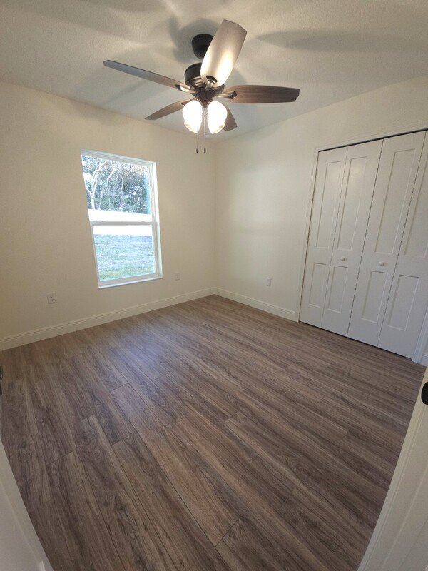 742 W Deacon pl property image