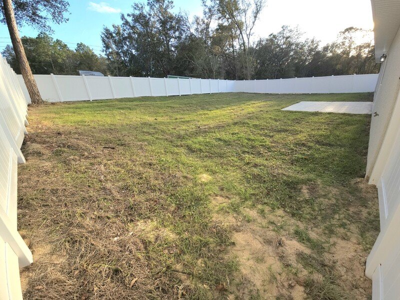 742 W Deacon pl property image