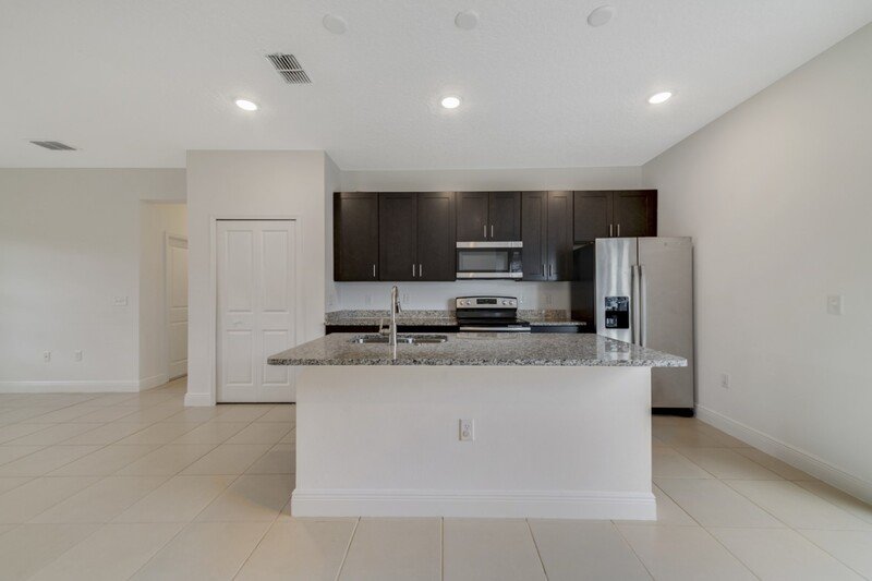 15772 SW 37th Cir property image