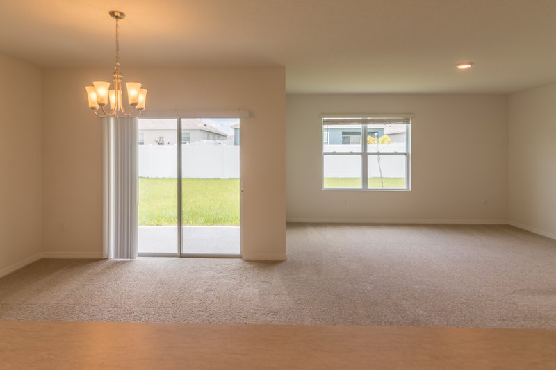 462 St George Cir property image