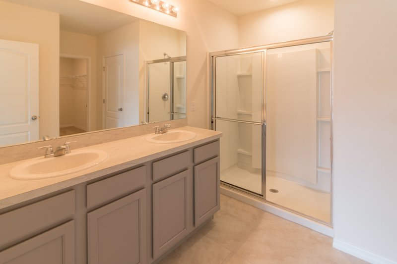 462 St George Cir property image