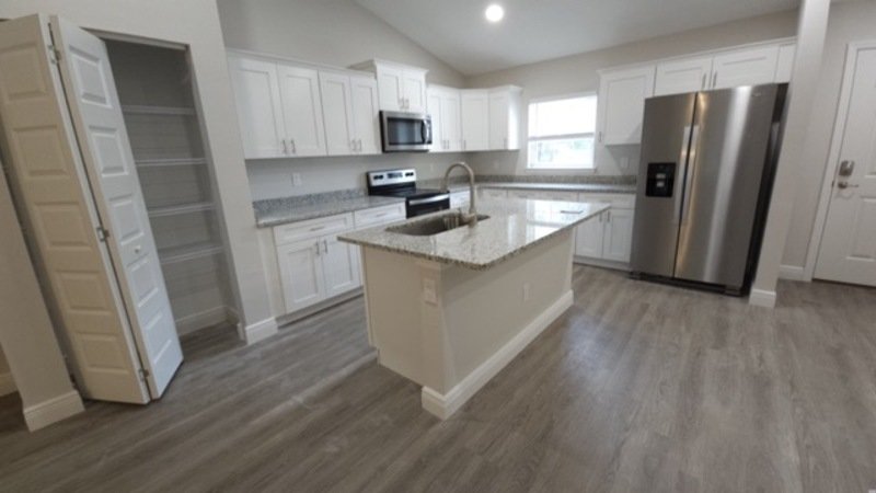 9093 N Peachtree way property image