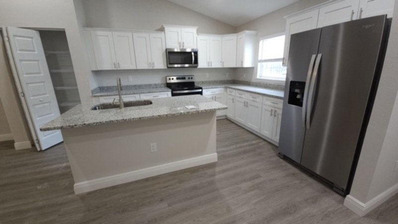 9093 N Peachtree way property image