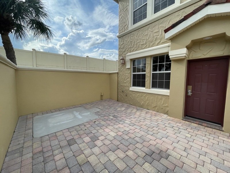 3044 Bella Vista dr property image