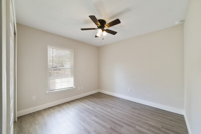 9093 N Peachtree way property image