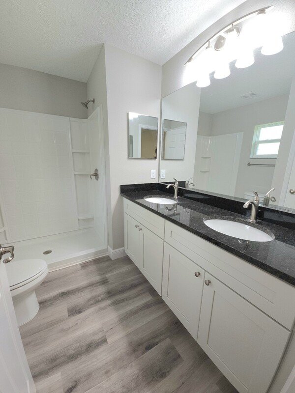 1336 W Cary Dr property image