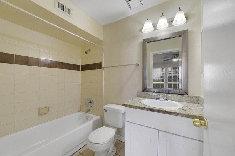 6190 Westgate Dr Unit 103 property image