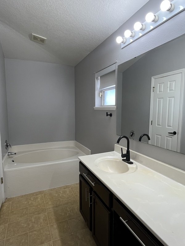 1019 N Platte Way property image