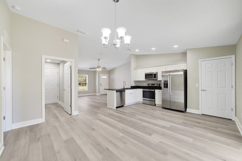 1336 W Cary Dr property image